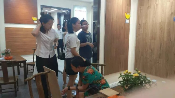 “漢邦地板”工廠旗艦店重裝開業(yè)圓滿成功! “漢邦地板”工廠旗艦店重裝開業(yè)圓滿成功!