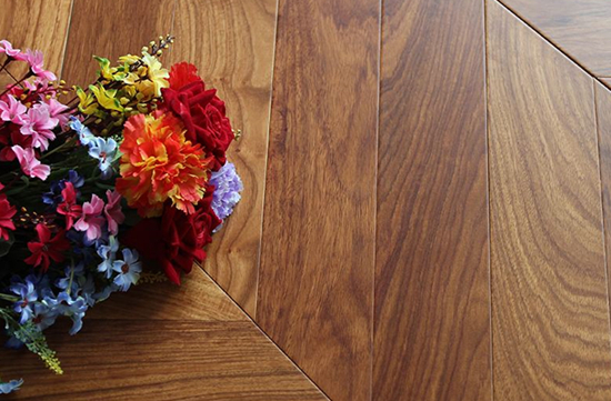 多層實木地板使用注意事項 多層實木地板使用注意事項